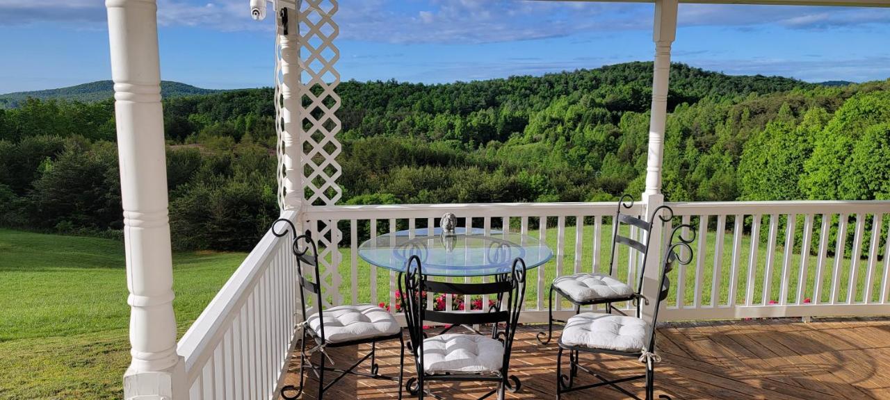 הוילה לנור Mountain Retreat House To Relax And Enjoy מראה חיצוני תמונה