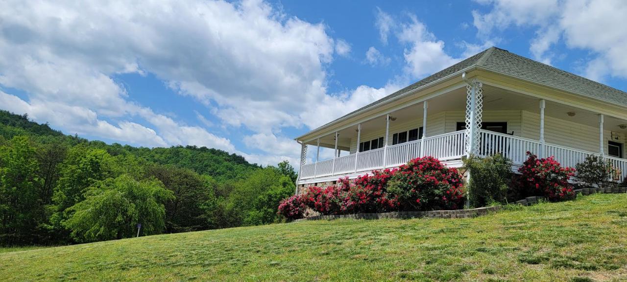 הוילה לנור Mountain Retreat House To Relax And Enjoy מראה חיצוני תמונה